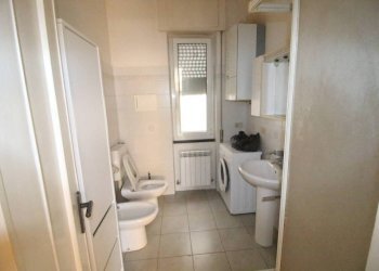 Bagno - Appartamento via Voltri, Genova (zona Voltri) - foto 12