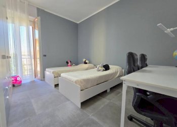 Camera da letto - Quadrilocale Alba - foto 21