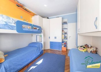 Camera da letto - Quadrilocale piazza Arturo Graf, Torino (zona San Salvario) - foto 26