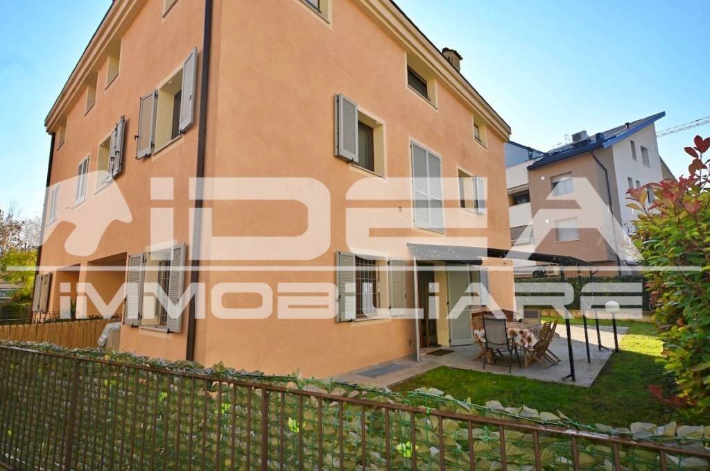 Facciata - Villa via Guido Miglioli, Modena (zona Crocetta) - foto 1