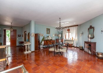 Salone - Villa strada Bardassano, 24, Castiglione Torinese - foto 12