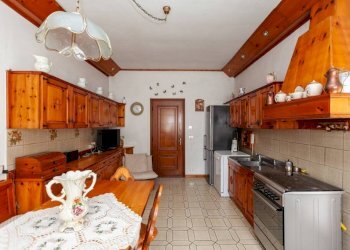 Cucina - Villa strada Bardassano, 24, Castiglione Torinese - foto 17