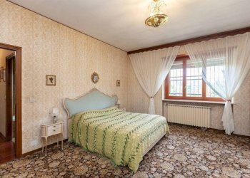 Camera da letto - Villa strada Bardassano, 24, Castiglione Torinese - foto 48