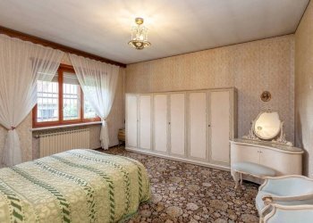 Camera da letto - Villa strada Bardassano, 24, Castiglione Torinese - foto 49