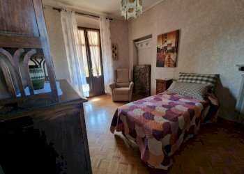 Camera da letto - Bilocale via Roma, Garzigliana - foto 3