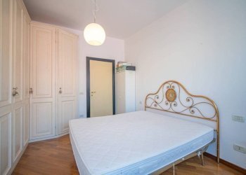 Camera da letto - Quadrilocale Molo Ponte Morosini, Genova (zona Centro Storico) - foto 11