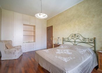 Camera da letto - Appartamento via Angelo Orsini, Genova (zona Albaro) - foto 18