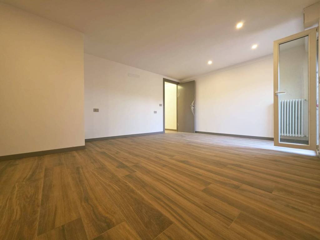 Stanza non arredata - Appartamento via Ferdinando Bernini, Parma - foto 2