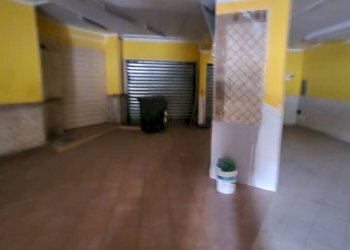 Interno non residenziale - Negozio via di Casal Morena, 68, Roma - foto 13