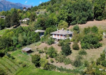 Facciata - Villa strada Panoramica, 46, Luserna San Giovanni - foto 1