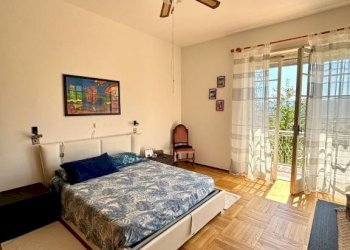 Camera da letto - Villa strada Panoramica, 46, Luserna San Giovanni - foto 18