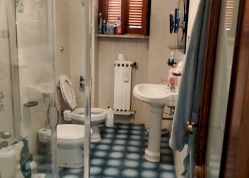 Bagno - Casa indipendente via Gioacchino Rossini, 8, Bari (zona Carbonara di Bari) - foto 5