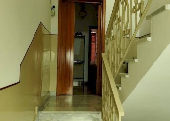 Scala - Casa indipendente via Gioacchino Rossini, 8, Bari (zona Carbonara di Bari) - foto 12