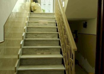 Scala - Casa indipendente via Gioacchino Rossini, 8, Bari (zona Carbonara di Bari) - foto 13