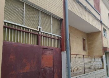 Facciata - Casa indipendente via Gioacchino Rossini, 8, Bari (zona Carbonara di Bari) - foto 20