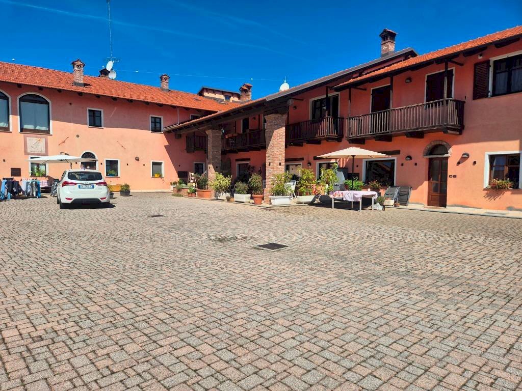 Cortile interno - Appartamento via Cuneo, Boves - foto 1