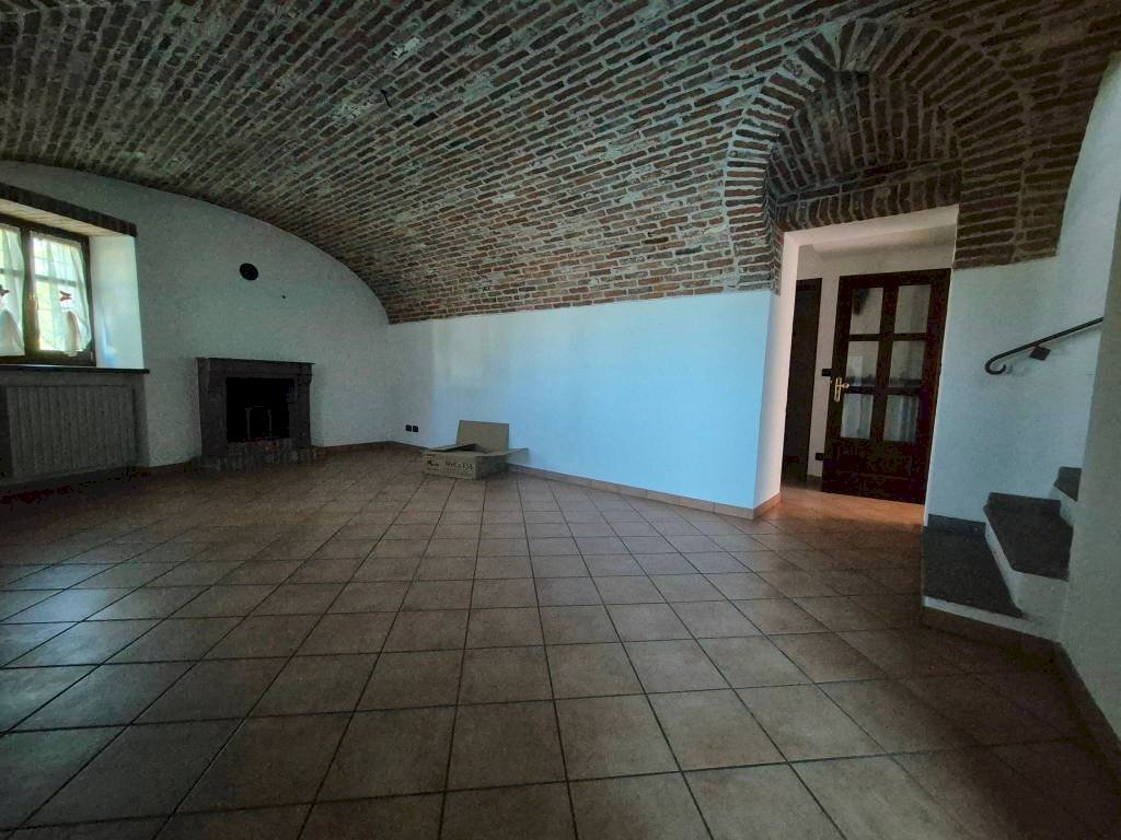 Interno non residenziale - Appartamento via Cuneo, Boves - foto 3