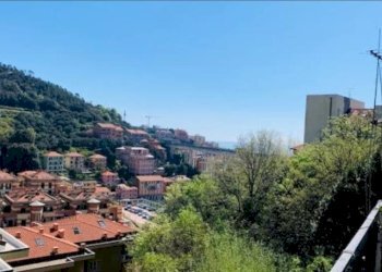 Vista - Appartamento via Giovanni Delfino, Varazze - foto 1