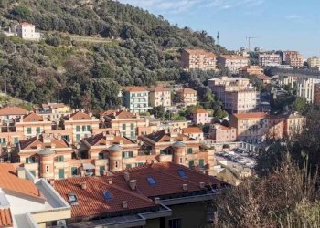 Vista - Appartamento via Giovanni Delfino, Varazze - foto 3