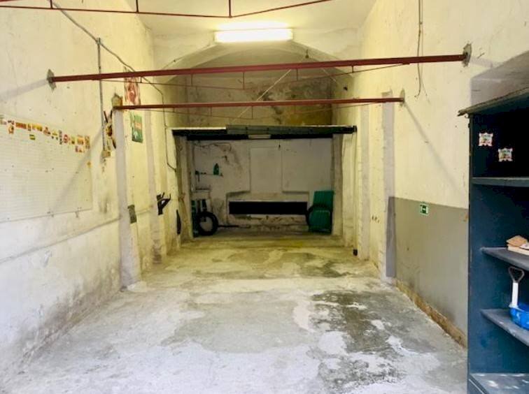 Box auto - Magazzino via Piave, Varazze - foto 3