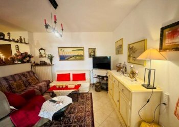 Salone - Appartamento via Monte Grappa, Varazze - foto 4