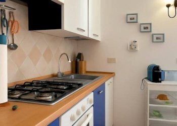 Cucina - Bilocale via Santa Caterina, 41, Varazze - foto 3