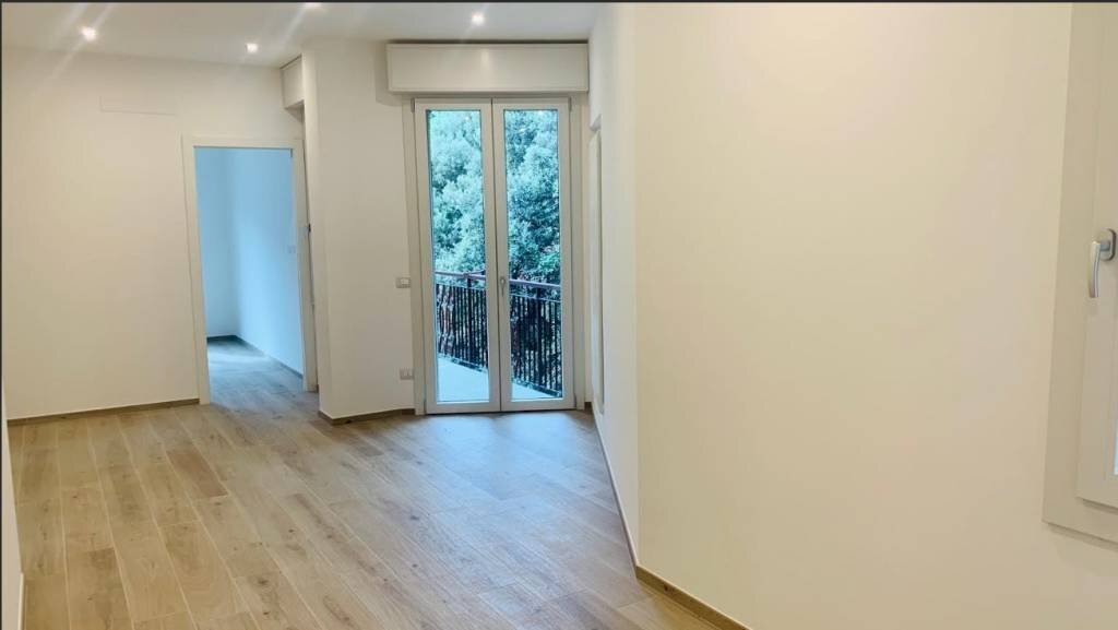 Ingresso - Bilocale via Piave, 166a, Varazze - foto 1