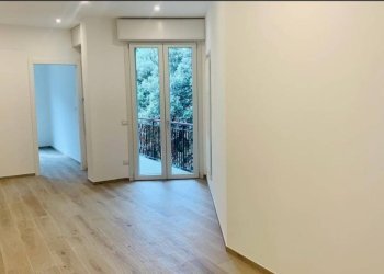 Ingresso - Bilocale via Piave, 166a, Varazze - foto 1