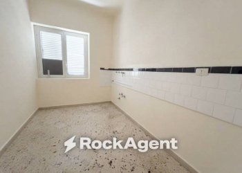 Salone - Appartamento via Sorrentino, Porto Empedocle - foto 8