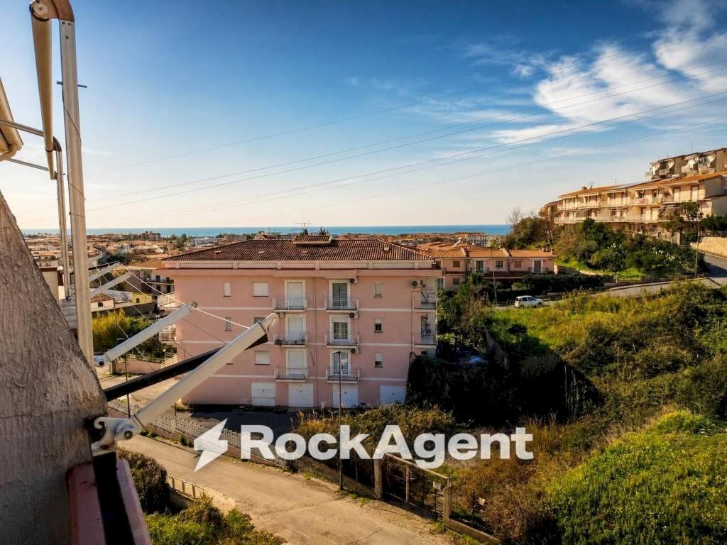 Vista - Four-room apartment via Gaetano Oliva, Scalea - photo 1