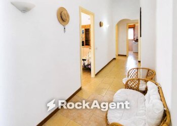 Corridoio - Four-room apartment via Gaetano Oliva, Scalea - photo 13