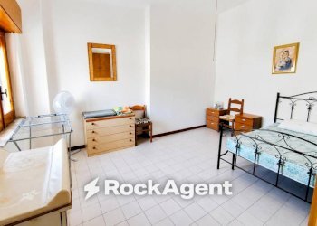 Camera da letto - Four-room apartment via Gaetano Oliva, Scalea - photo 16