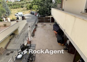 Cortile interno - Villa via Don Francesco Paolo Antonelli, 17, Miglianico - foto 34