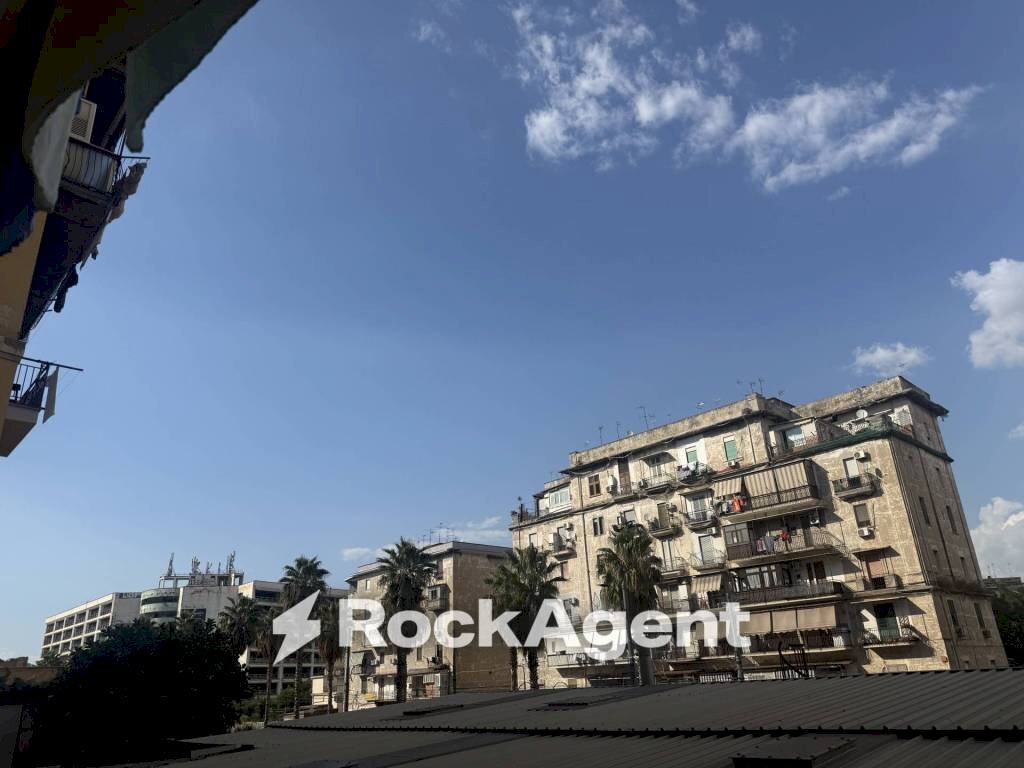 Zona - Bilocale via Ponte della Maddalena, 147, Napoli - foto 1