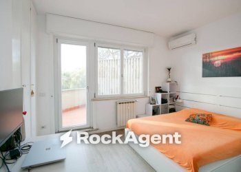 Camera da letto - Two-room apartment via Cassia, 791, Roma (neighborhood Cassia) - photo 24
