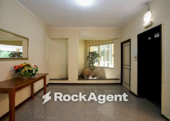 Interno palazzo - Two-room apartment via Cassia, 791, Roma (neighborhood Cassia) - photo 32