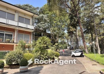 Facciata - Appartamento via della Camilluccia, 589, Roma - foto 11