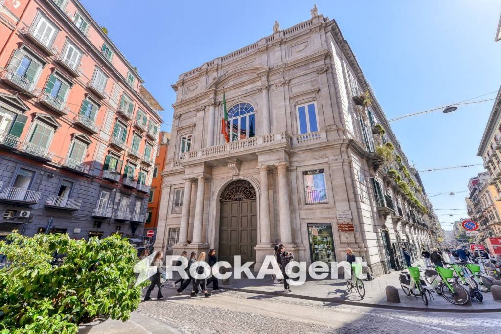 Zona - Negozio via Sant'Anna dei Lombardi, 57, Napoli - foto 2