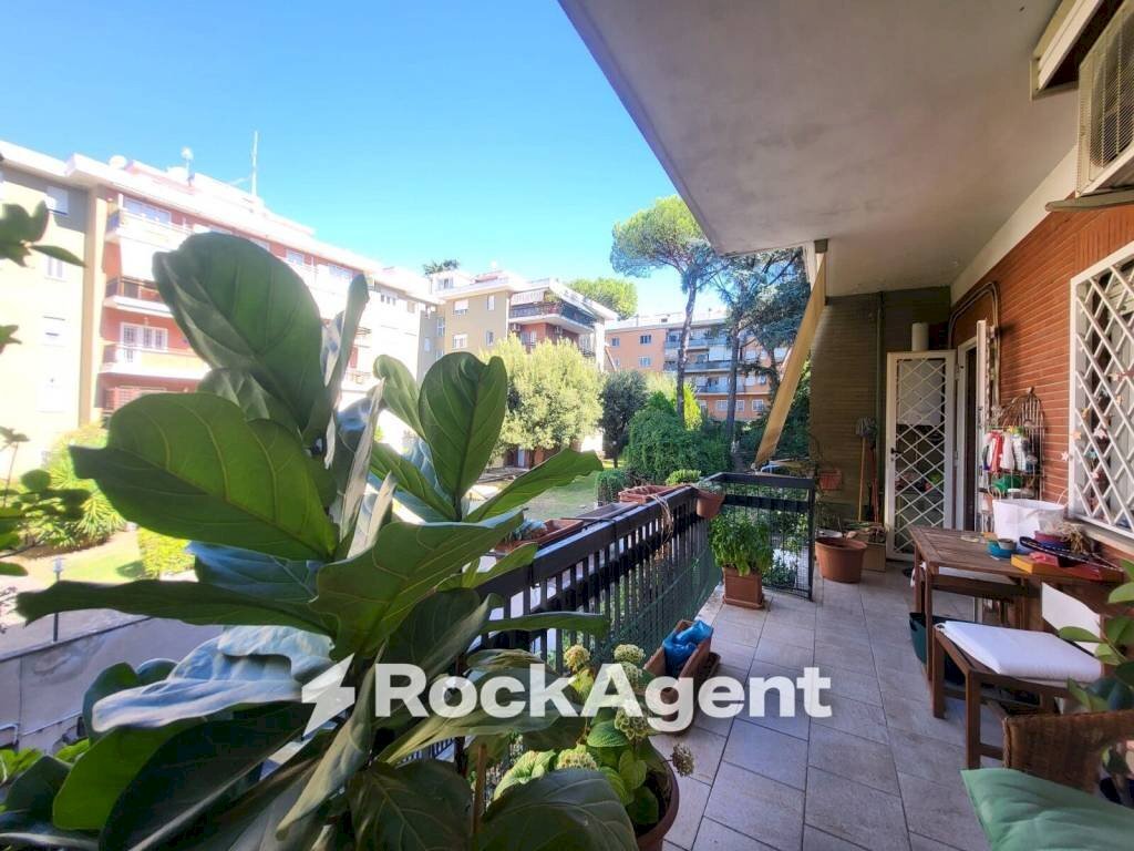 Terrazzo - Trilocale via Antonio Silvani, 32, Roma - foto 3