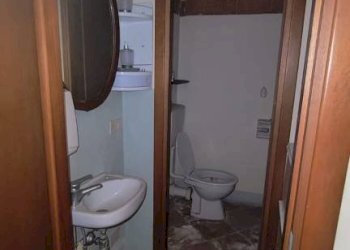 Bagno - Negozio via Polidori, 1, Bientina - foto 8