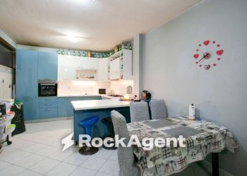Cucina - Appartamento via Sperandio Tullio, 19, Guidonia Montecelio - foto 3