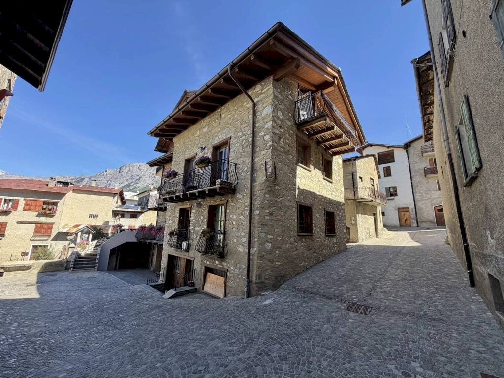 Zona - Quadrilocale via Somdoss, 4, Valdisotto - foto 3