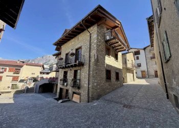Zona - Quadrilocale via Somdoss, 4, Valdisotto - foto 3