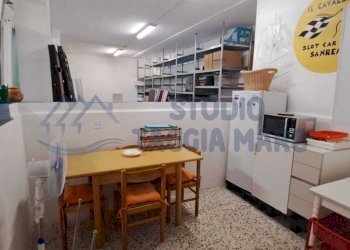 PHOTO-2026-08-31-17-44-39 - Warehouse Via Nuvolone, Taggia - photo 11