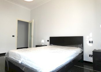 camera da letto - Appartamento Via Magnaghi, Genova (zona Foce) - foto 16