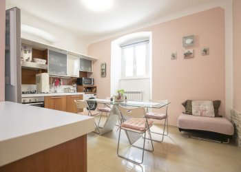 cucina - Appartamento Piazza Manin, Genova (zona Castelletto) - foto 3