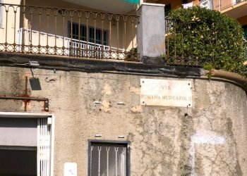 La Via - Commercial Premises Via Murcarolo, Genova (neighborhood Nervi) - photo 1
