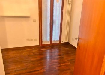 Quadrilocale Via Giuseppe Massarenti, 176, Bologna (zona Massarenti) - foto 9