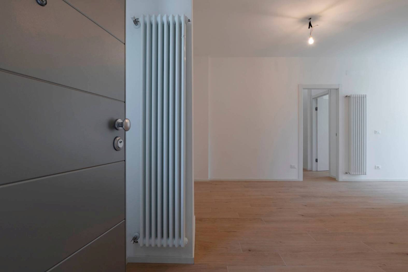 Three-room apartment Via Don Giovanni Minzoni, Bologna (neighborhood Centro Storico) - photo 2