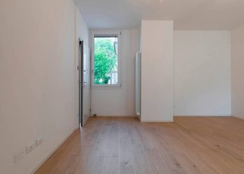 Three-room apartment Via Don Giovanni Minzoni, Bologna (neighborhood Centro Storico) - photo 3